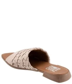 Bueno Tessa Leather Woven Slides -Hummel Winkel 00000000 zi 3e62a2e5 8c49 455e 9c83 da4c0743049c 04 ai