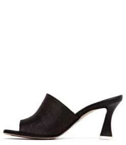 BEAUTIISOLES Gael Canvas Dress Slides -Hummel Winkel 00000000 zi 47777ae5 70c0 468c b9a8 d3a4cf4686e4 03 ai