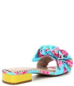Betsey Johnson Alivia Floral Print Ruched Slides -Hummel Winkel 00000000 zi 89e4570d 7d5d 479d afad 25c899895c5f 01 ai