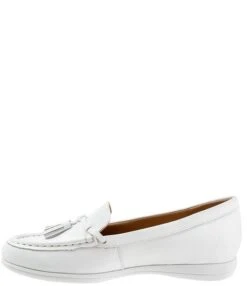 Trotters Women's Dawson Leather Tassel Loafers -Hummel Winkel 00000000 zi 8bf4aac4 70fc 4a60 a934 355de266b15e 04 ai