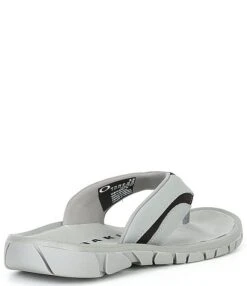 Oakley Men's O Coil Flip-Flop Sandals -Hummel Winkel 00000000 zi e7d08f7b 83ee 41df 8a17 4df2684d45ee 01 ai