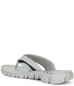 Oakley Men's O Coil Flip-Flop Sandals -Hummel Winkel 00000000 zi e7d08f7b 83ee 41df 8a17 4df2684d45ee 02 ai