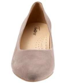 Trotters Kiera Suede Kitten Heel Pumps -Hummel Winkel 00000000 zi edd5c055 7e2c 4e10 a03d bf5cc55ae999 03 ai