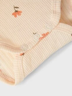 NAME IT Bodys Rompertje/body Fabina Kinderen Oranje / Abrikoos -Hummel Winkel 46bfd490ffe055fae112bf73a046b3c7