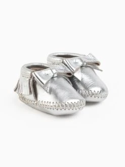 Minnetonka Lage Schoenen Lage Schoen Rosie Kinderen Zilver -Hummel Winkel 5cccbb779ff8f97e1df480faefe1ccb2