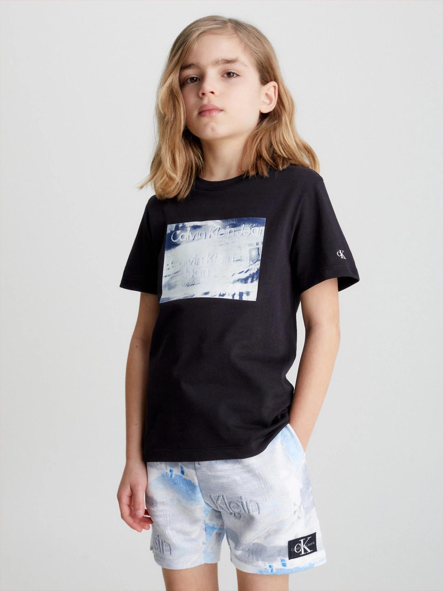 Calvin Klein T-shirts Shirt Glow In The Dark Kinderen Zwart 4 Calvin Klein T-shirts Shirt Glow In The Dark Kinderen Zwart - Afbeelding 2