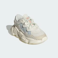 Adidas Originals Schoenen Sneakers OZWEEGO Kinderen Beige -Hummel Winkel a27839d10ce76530872373ba4d500ff5