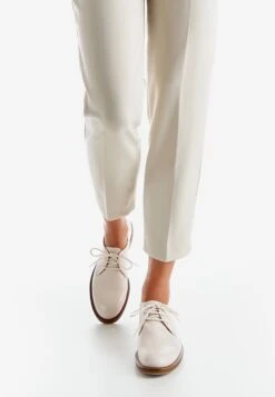 Lloyd Veterschoenen Veterschoen Dames Wit -Hummel Winkel c2435a5fae3cc0cb69ad7604a20c51c5