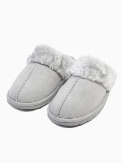 Minnetonka Pantoffels Huisschoenen Chesney Dames Lichtgrijs -Hummel Winkel dc1eb84487d64be021792aac8cc975f8