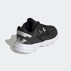 Adidas Originals Schoenen Sneakers Astir Kinderen Zwart -Hummel Winkel e60b216c2a842e57865ae0903c2b0208